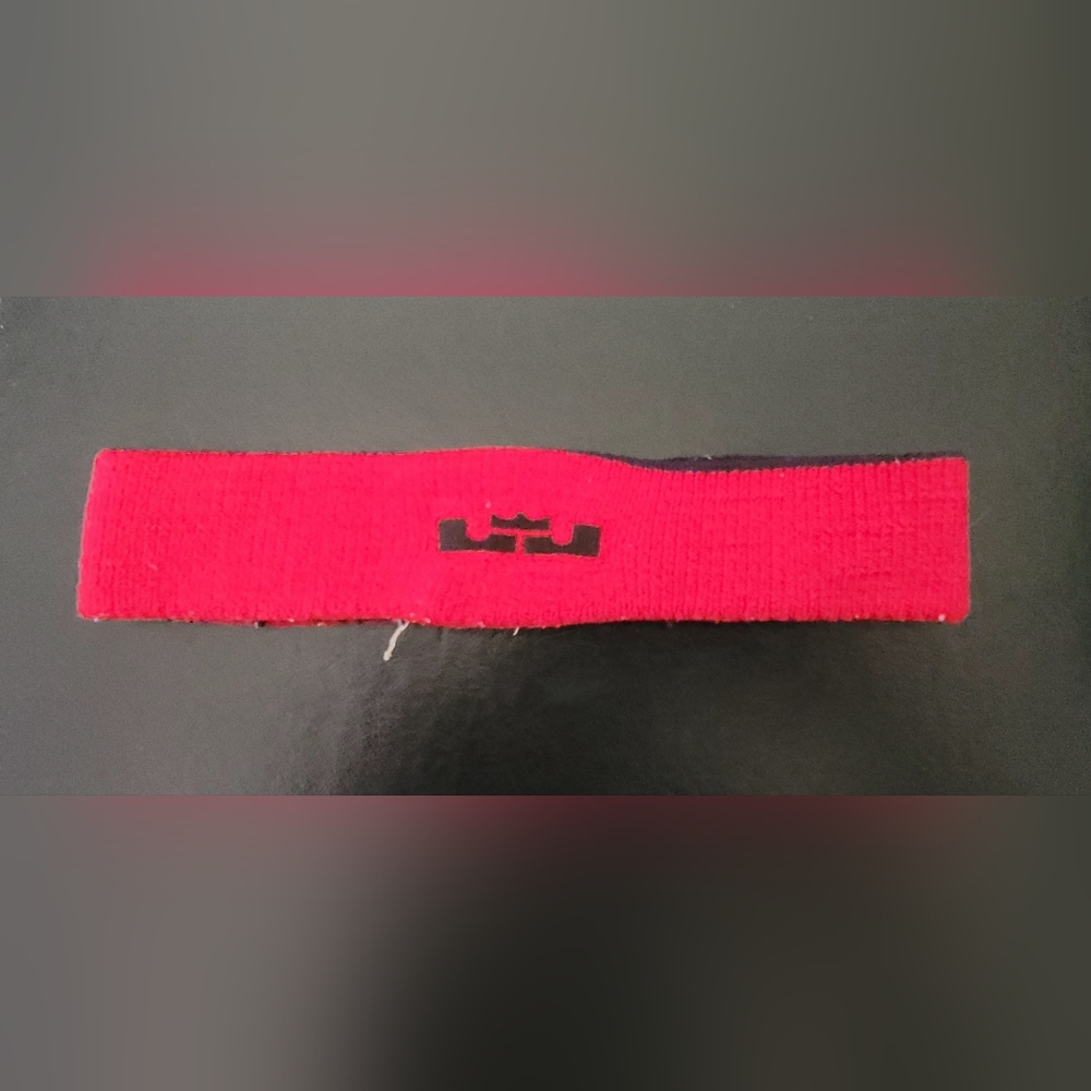 *Nike* Reversible Lebron Sweat Headband